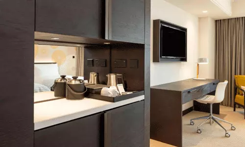 هتل ل رویال مریدین بیچ ریزورت اند اسپا دبی